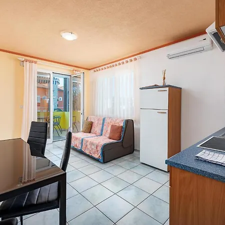 Apartment 1 Bedroom Pet Friendly In Duba Pelegrin